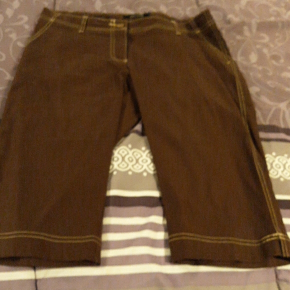 Capris - Picture 8 of 8